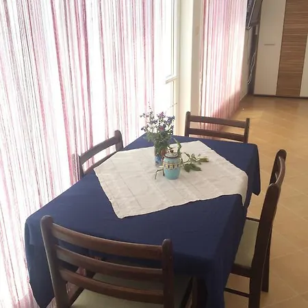 Sunny Apartament Lägenhet Slăntjev Brjag